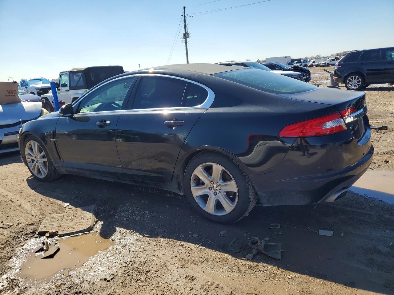 2010 Jaguar Xf Premium - Фото 2