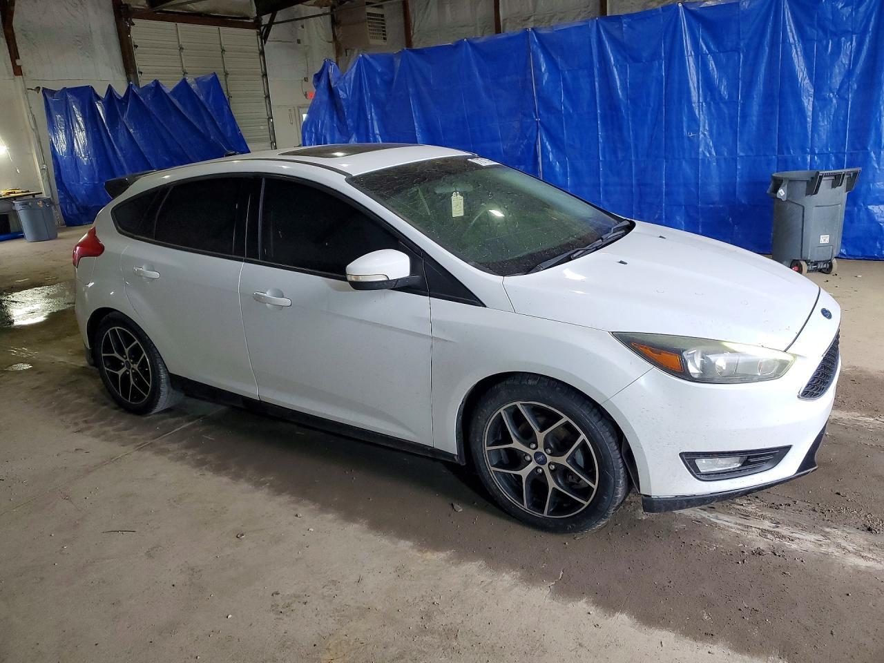 2017 Ford Focus Sel - Image 4