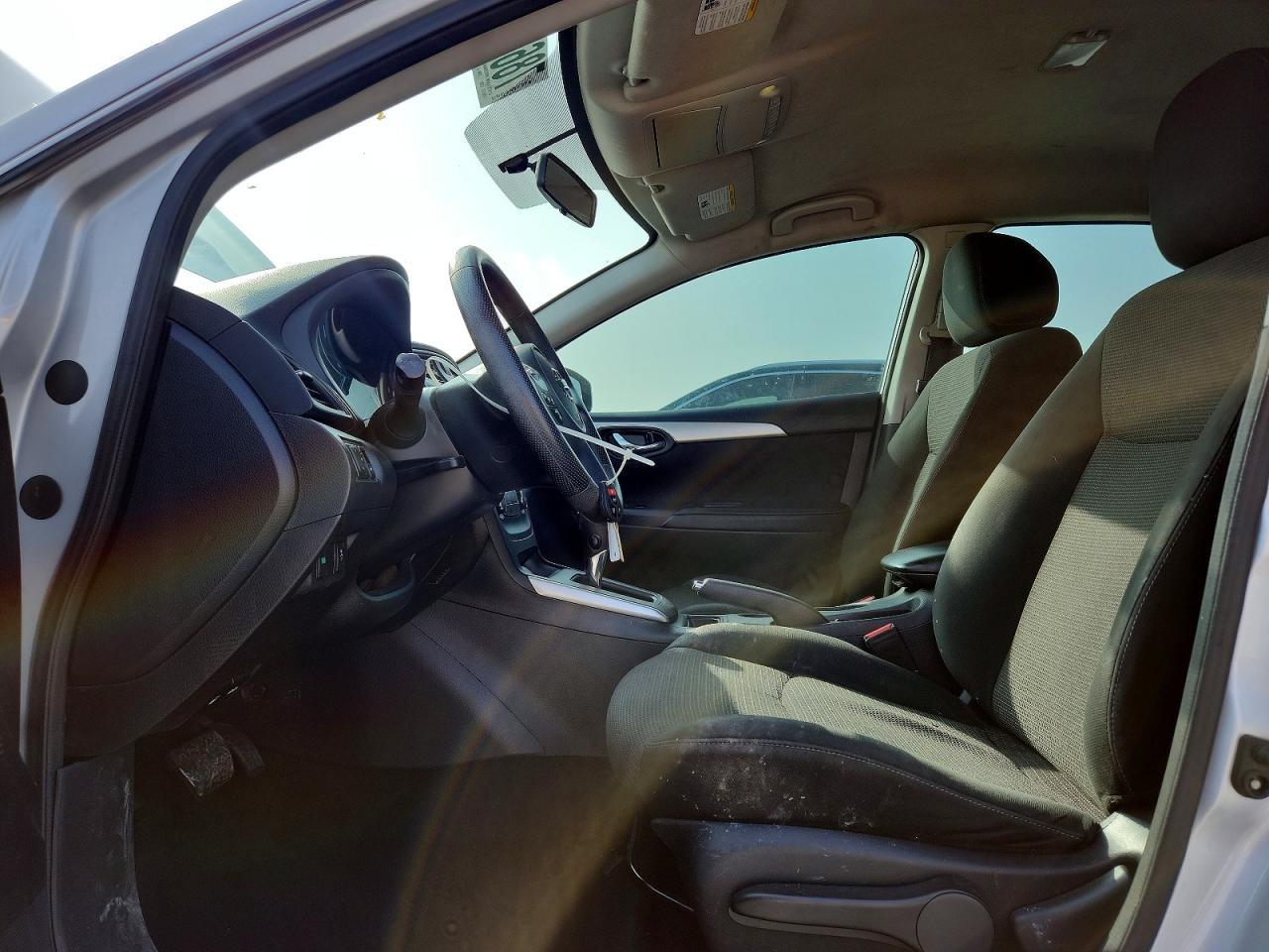 2019 Nissan Sentra S - Фото 7
