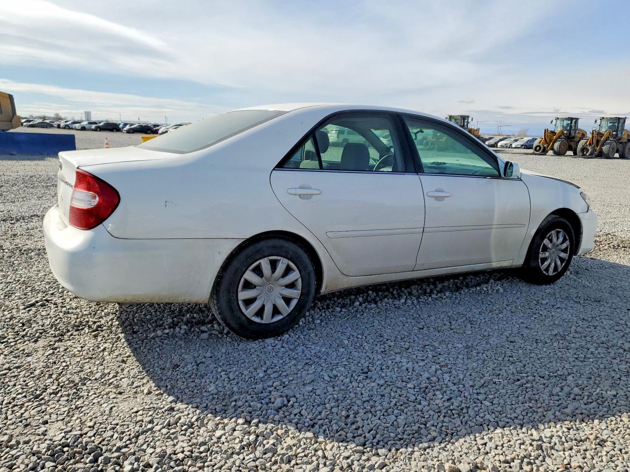 2005 Toyota Camry Le - Image 3