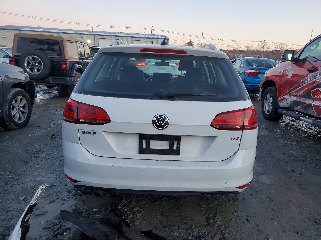 2015 Volkswagen Golf Sportwagen S - Фото 6