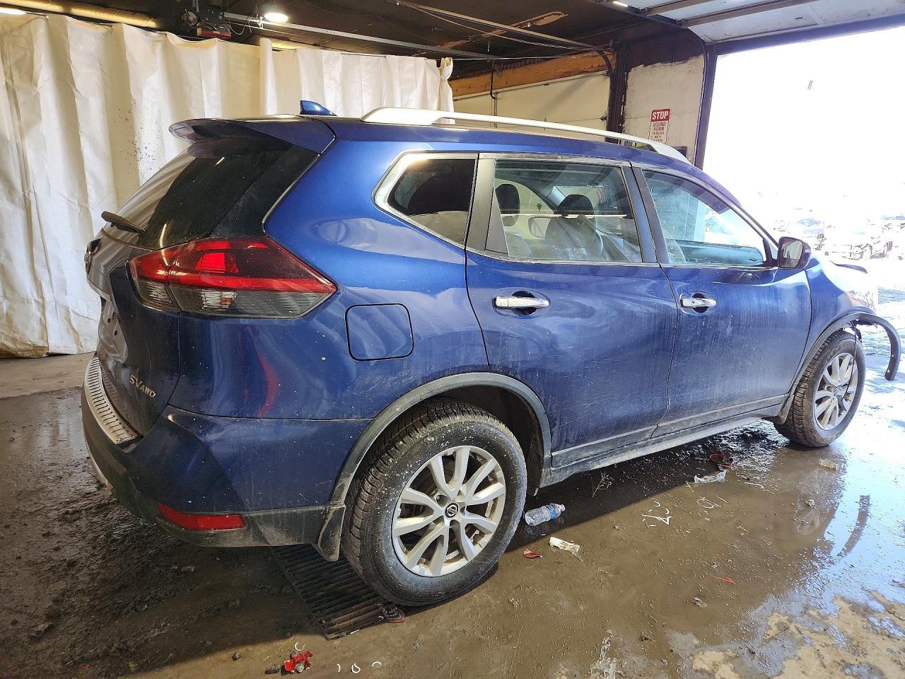 2018 Nissan Rogue Sv - Image 3