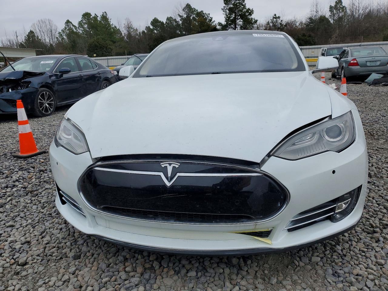 2014 Tesla Model S - Фото 5