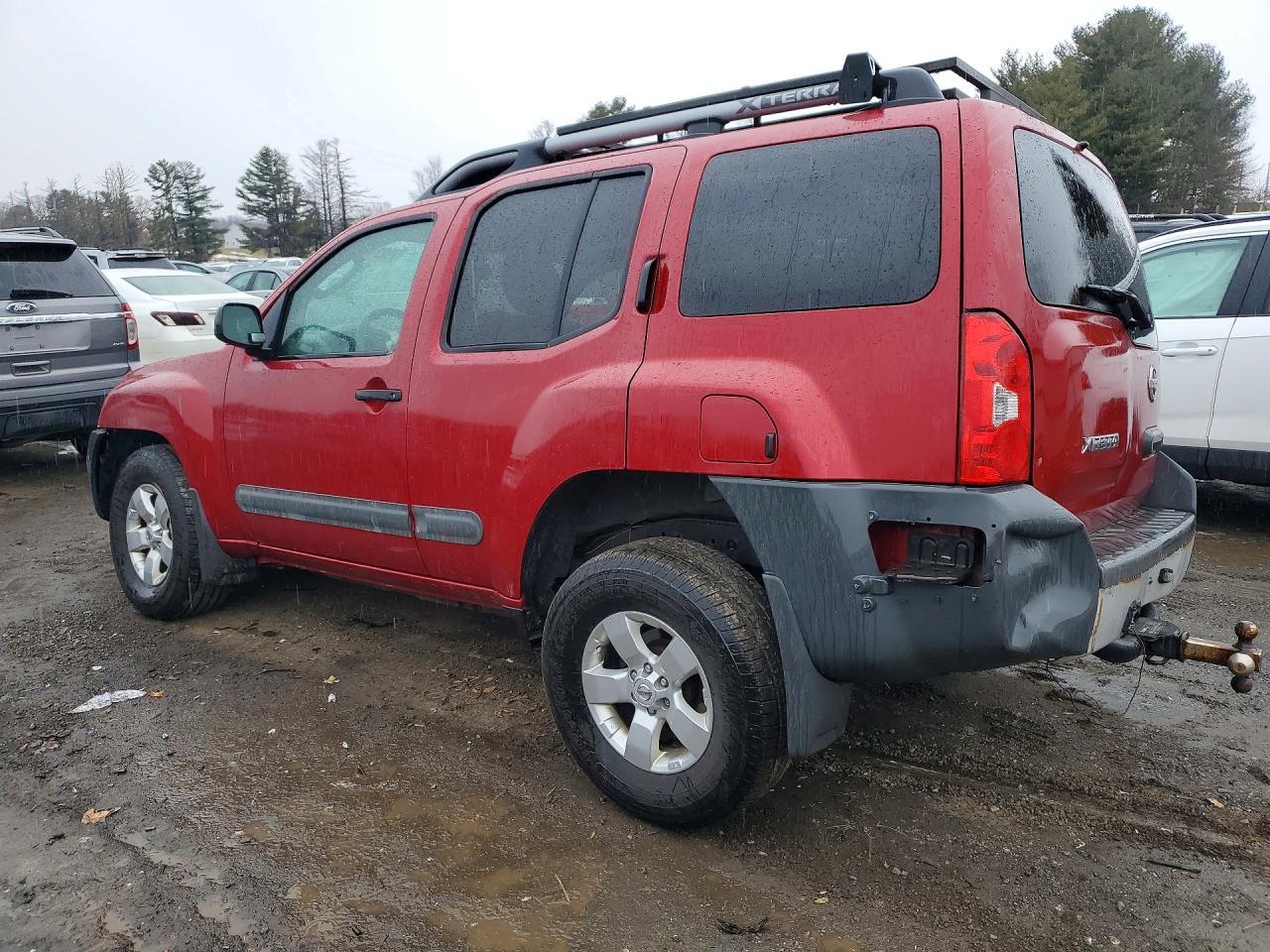 2011 Nissan Xterra X - Фото 2