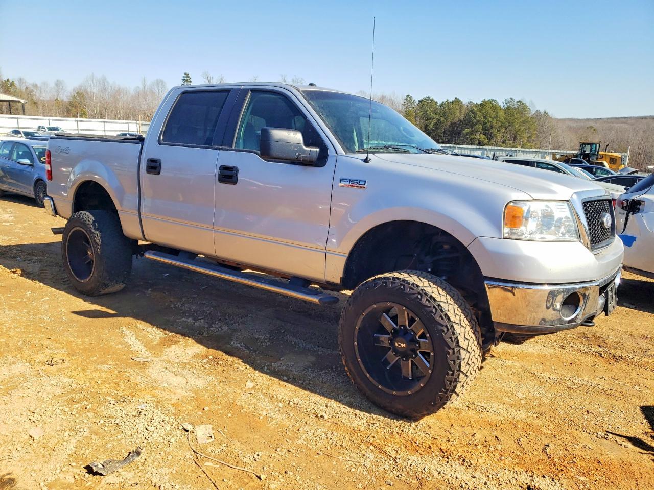 2007 Ford F150 - Image 4