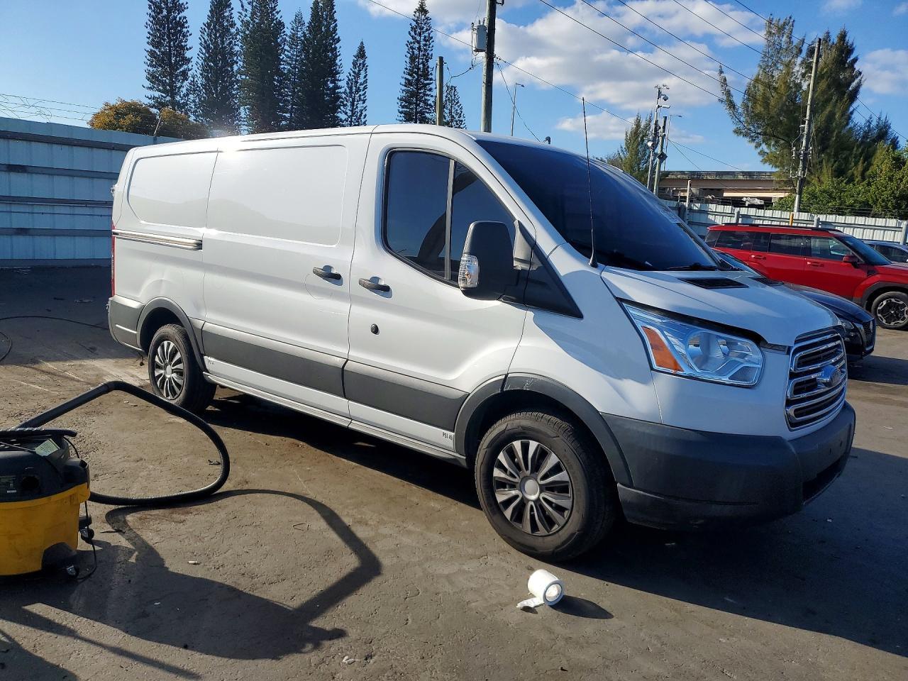 2018 Ford Transit T-150 - Image 4