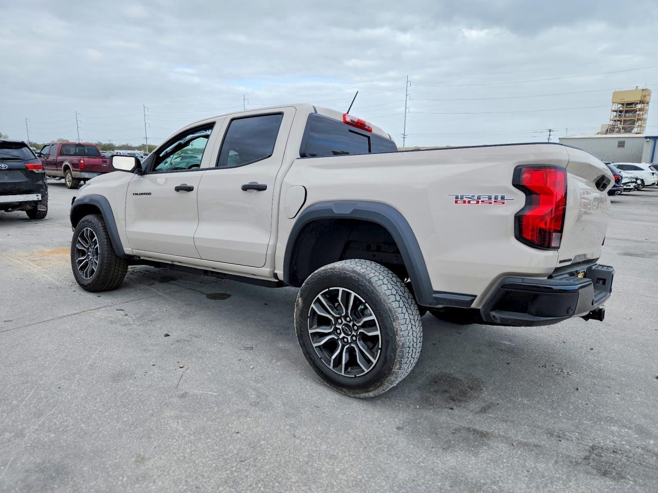 2026 Chevrolet Colorado Trail Boss - Фото 2