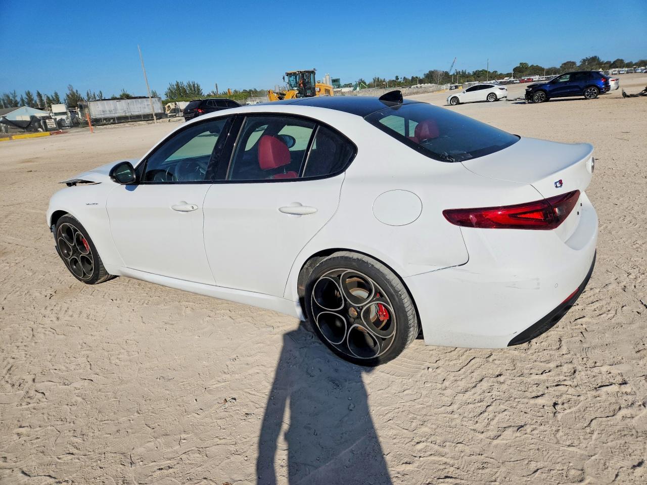 2023 Alfa Romeo Giulia Ti - Image 2