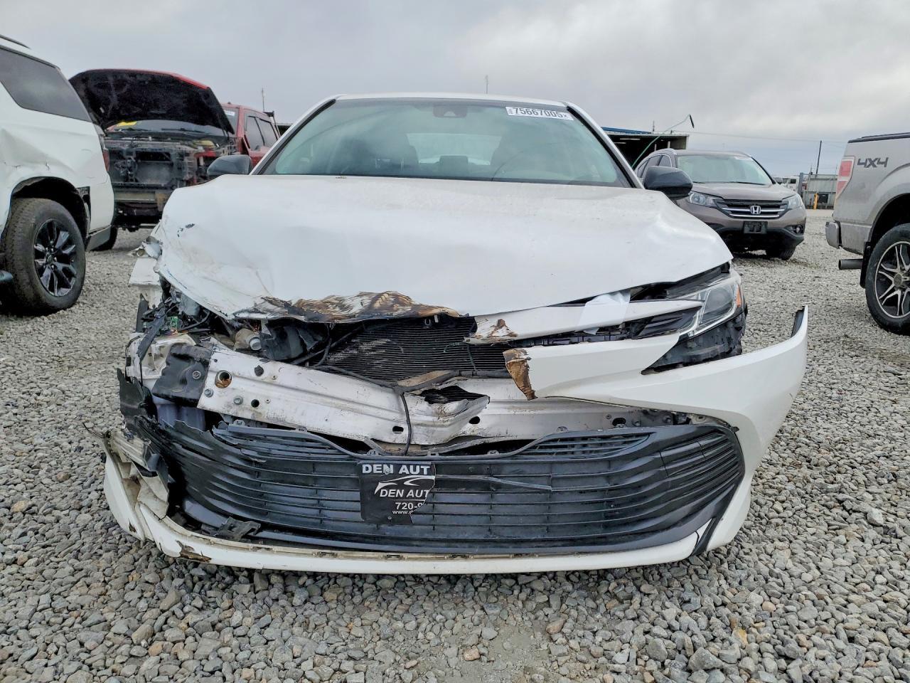 2018 Toyota Camry L - Image 5