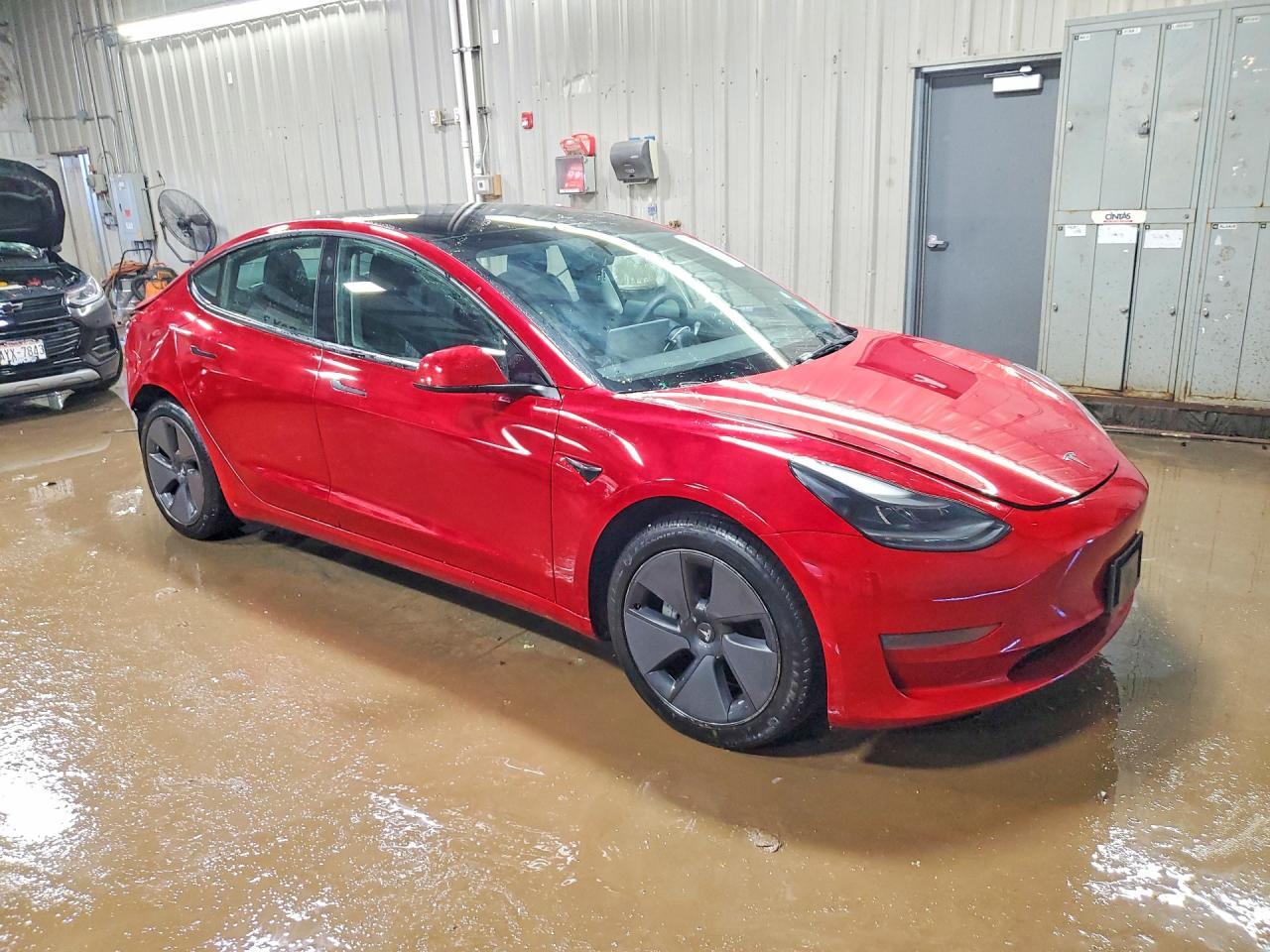 2023 Tesla Model 3 - Image 4