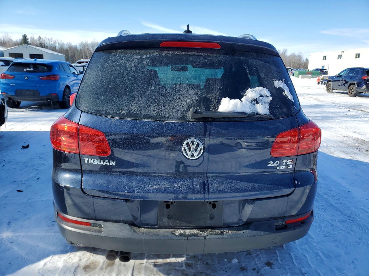 2015 Volkswagen Tiguan S - Image 6