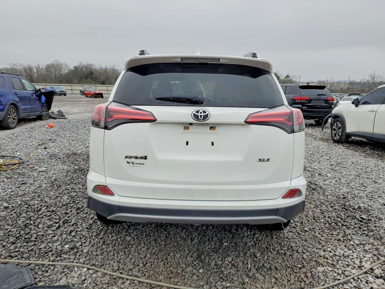 2018 Toyota Rav4 Xle - Image 6