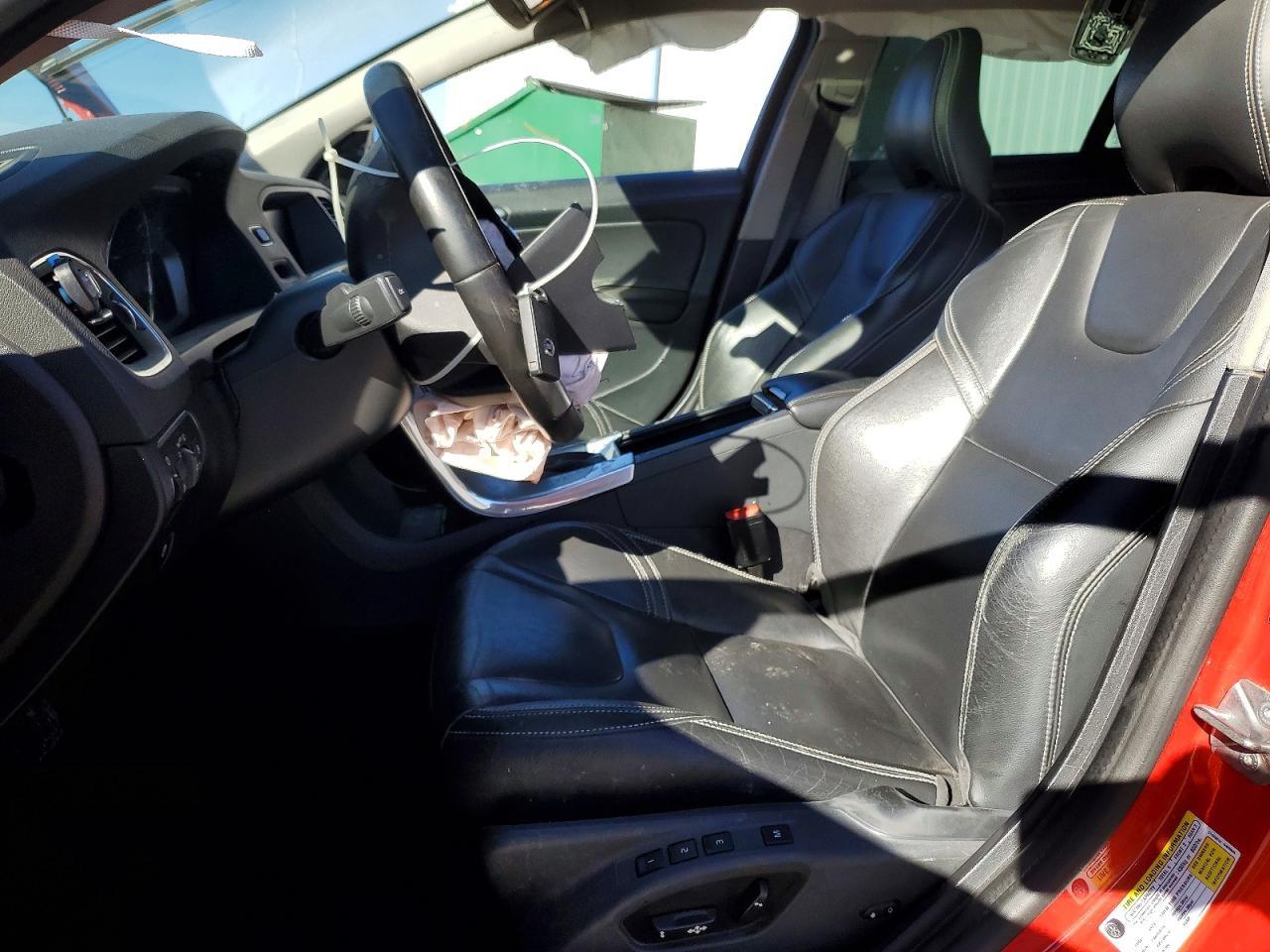 2018 Volvo V60 T5 Dynamic - Image 7