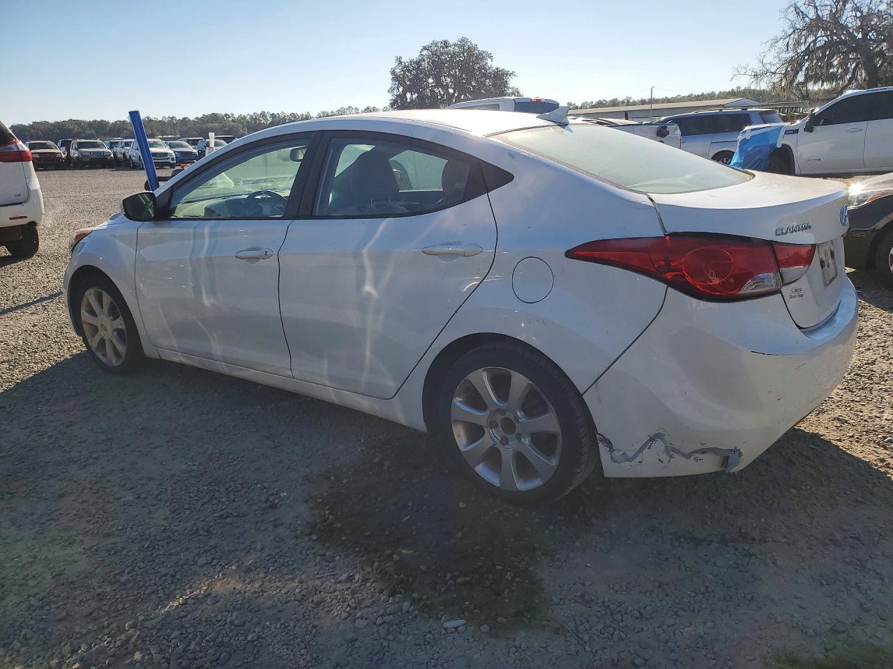 2012 Hyundai Elantra Gls - Image 2