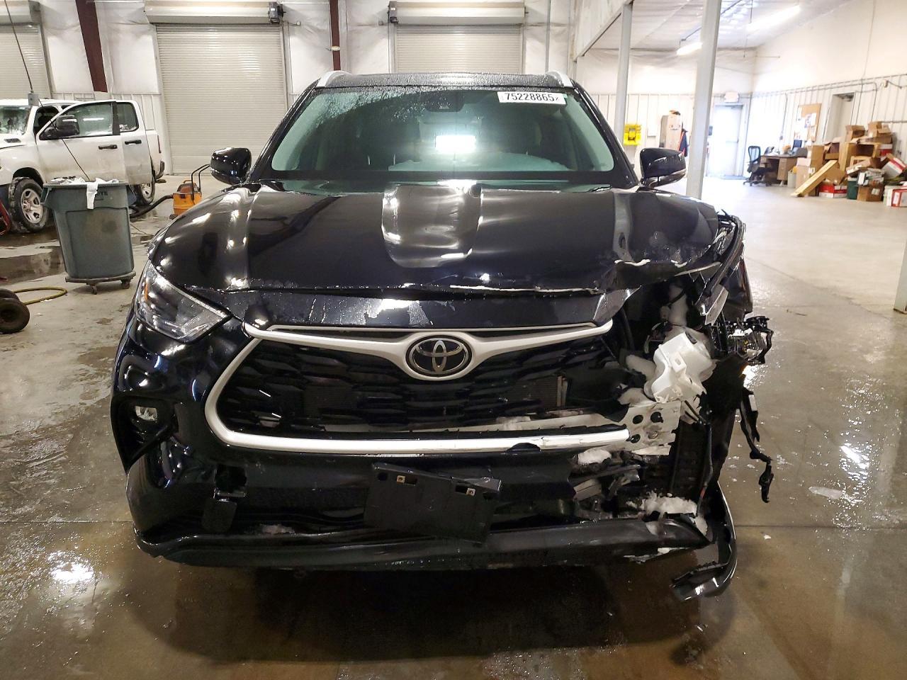 2024 Toyota Highlander Le - Фото 5
