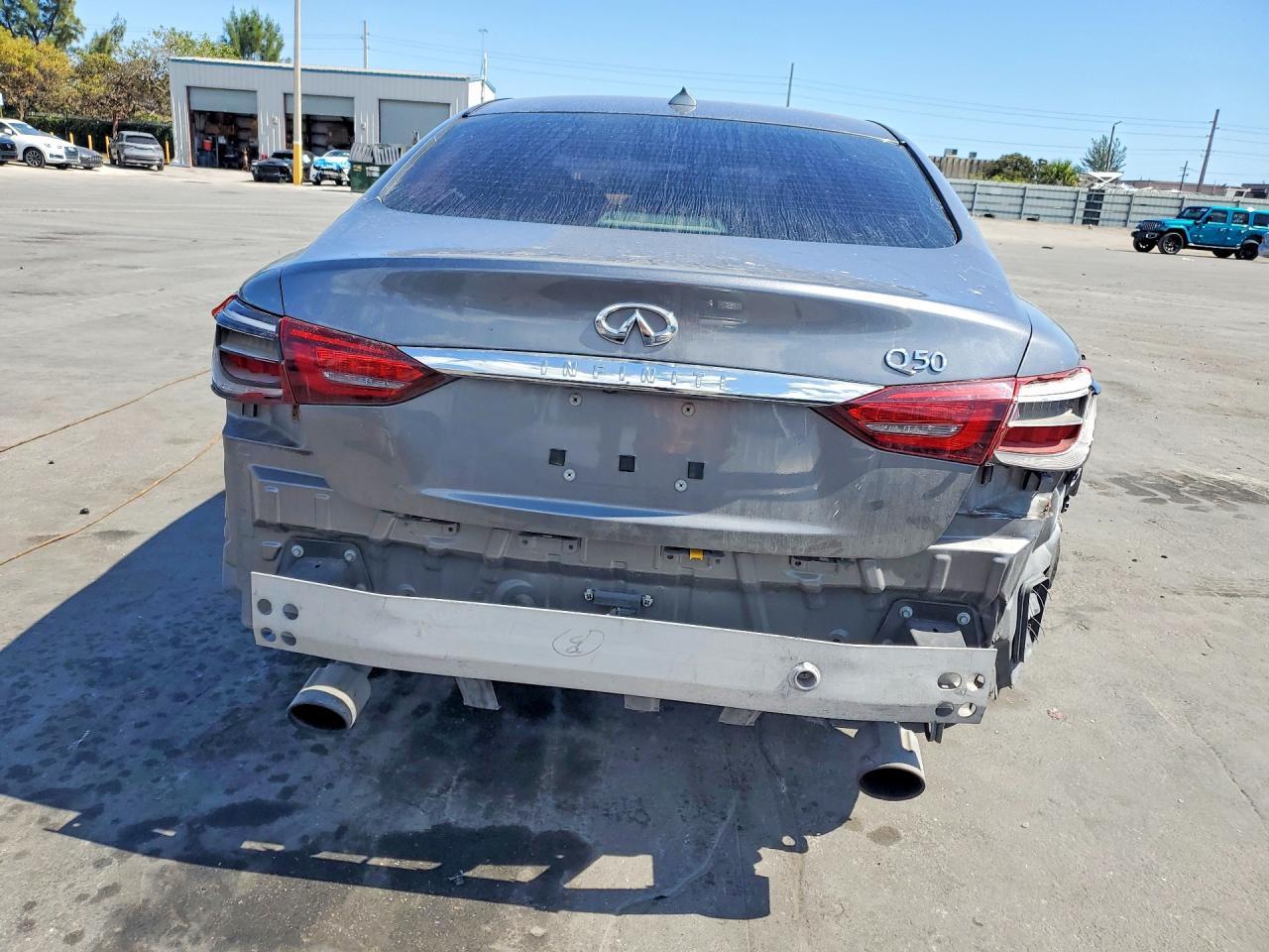 2018 Infiniti Q50 Luxe - Фото 6