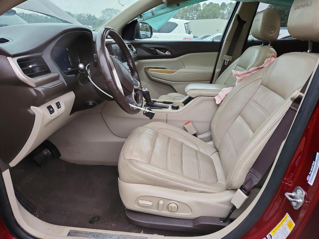 2017 GMC Acadia Denali - Image 7