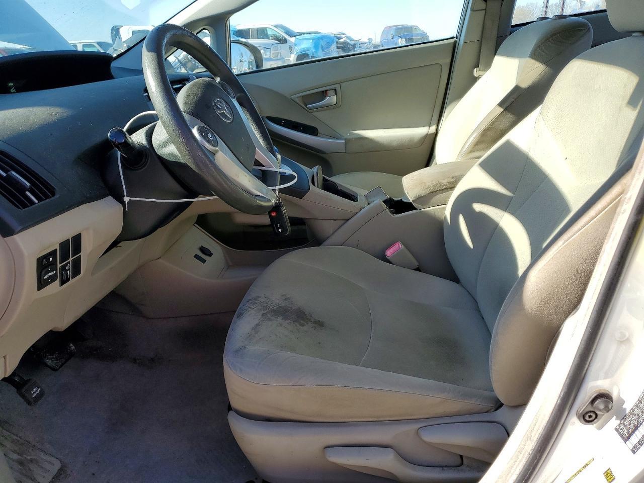 2010 Toyota Prius - Фото 7