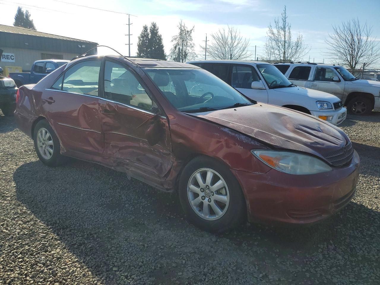 2002 Toyota Camry Le - Image 4