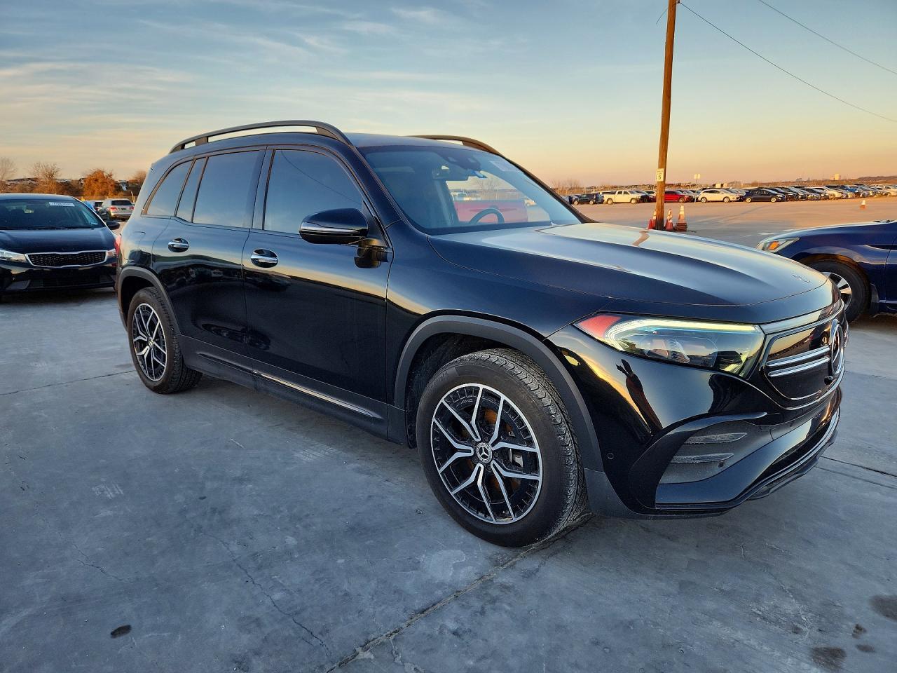 2023 Mercedes-Benz Eqb 300 4Matic - Фото 4