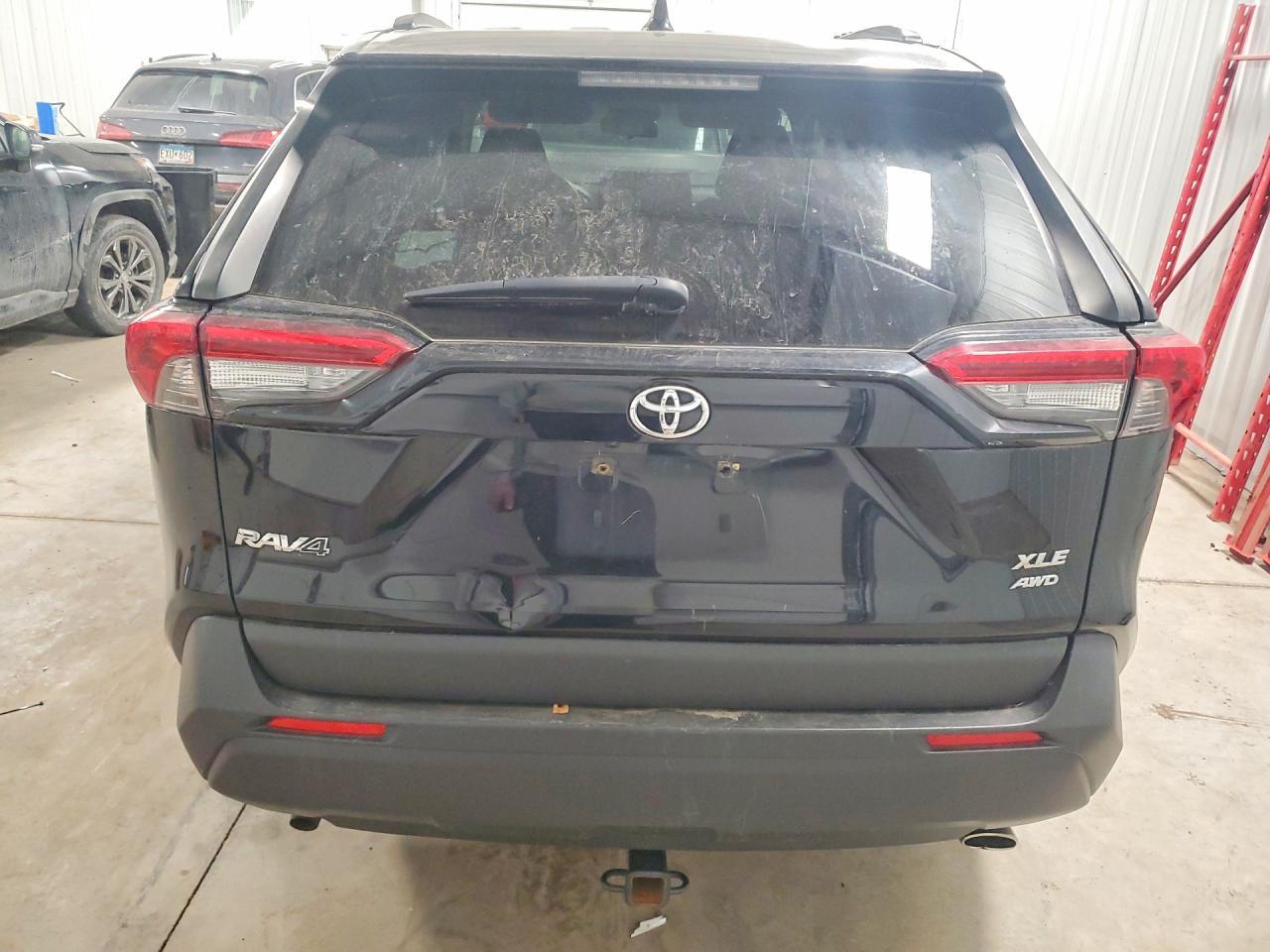 2019 Toyota Rav4 Xle - Image 6
