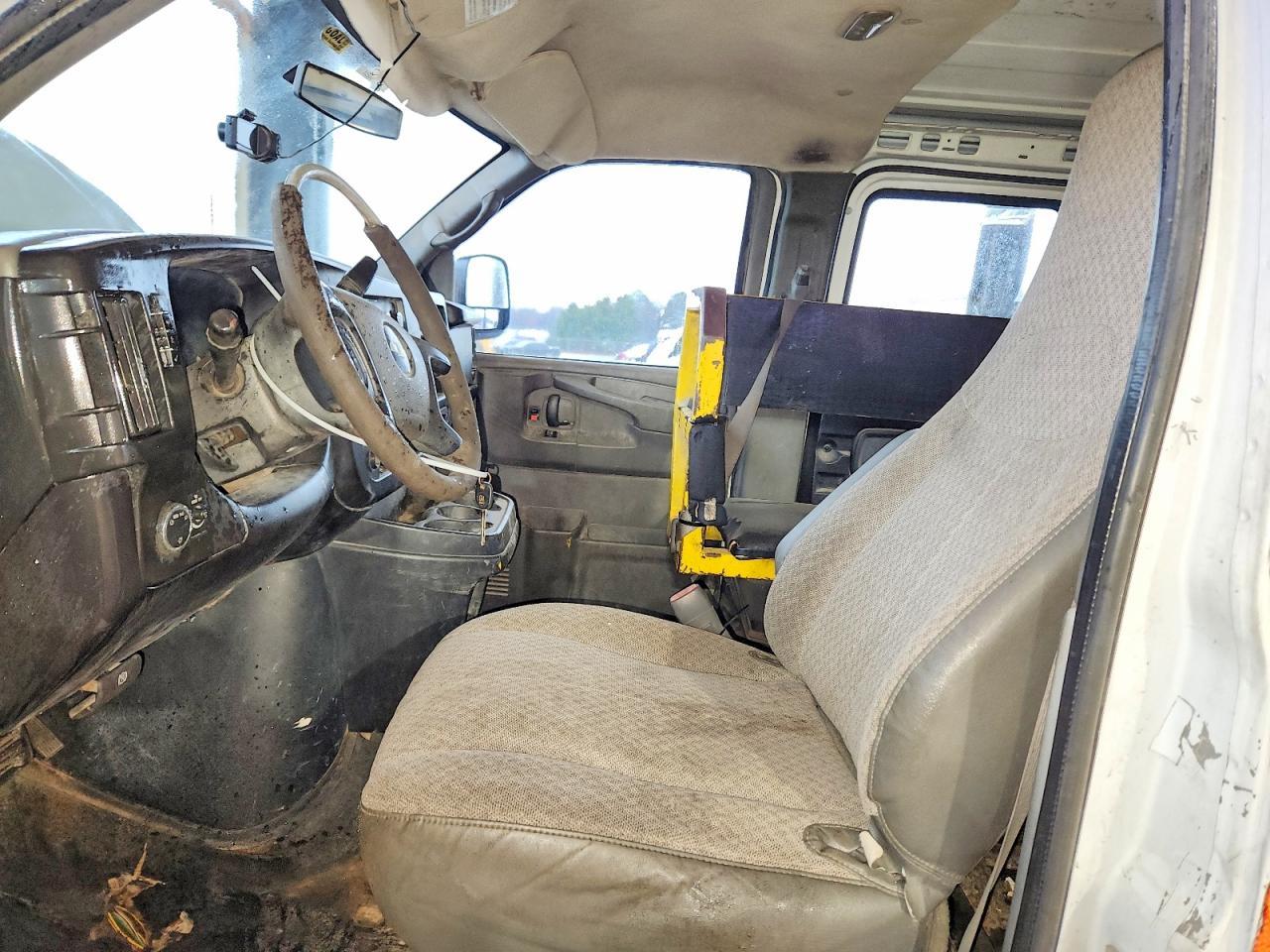 2014 Chevrolet Express G2500 - Фото 7