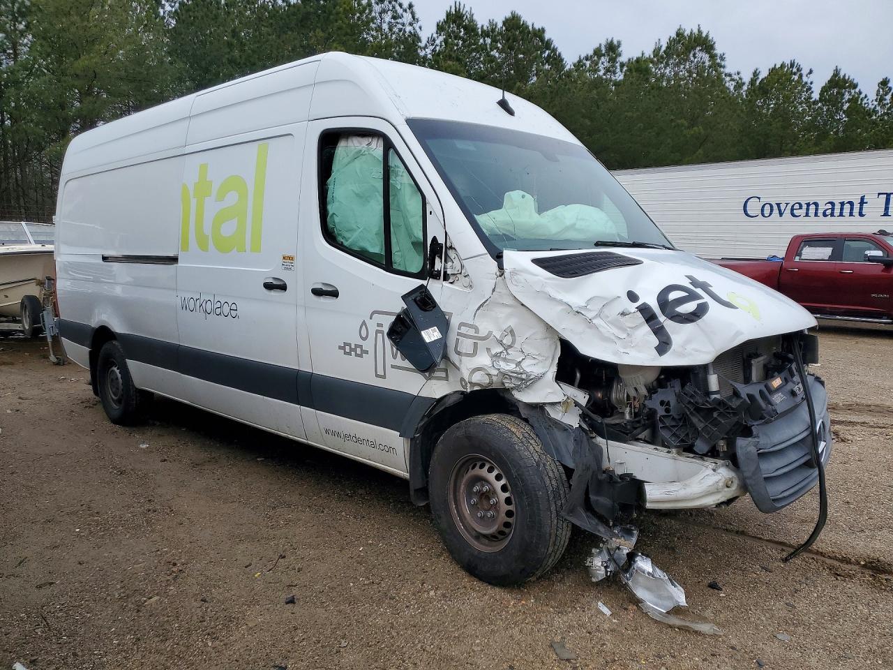 2019 Mercedes Benz Sprinter 2500 Delivery Van - Фото 4