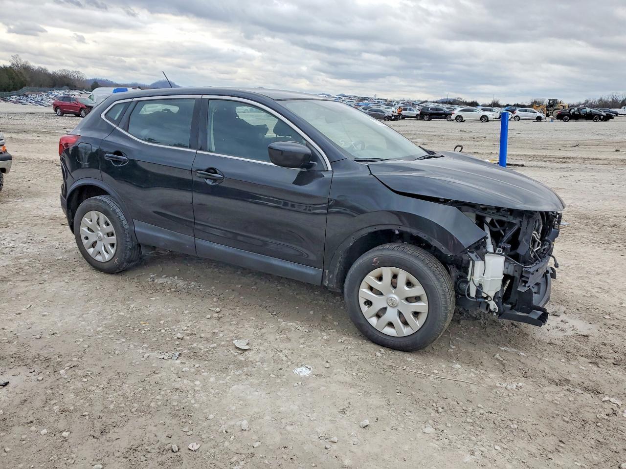 2019 Nissan Rogue Sport S - Image 4