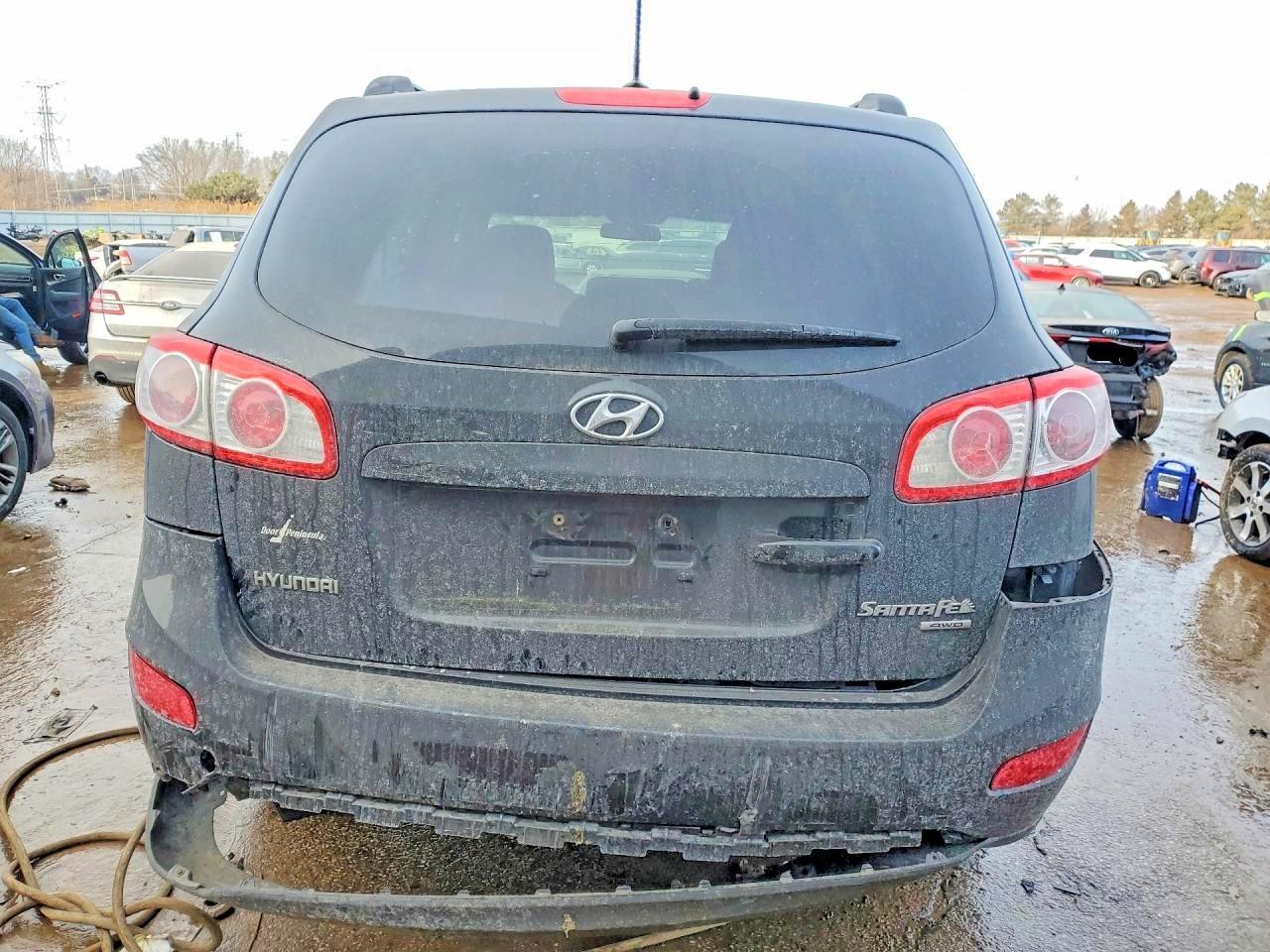 2011 Hyundai Santa Fe Gls - Image 6