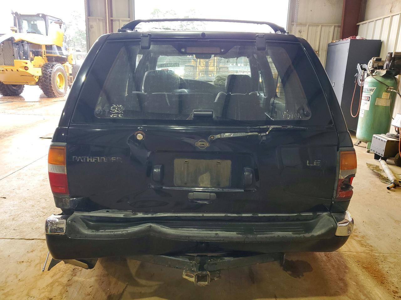 1997 Nissan Pathfinder - Фото 6