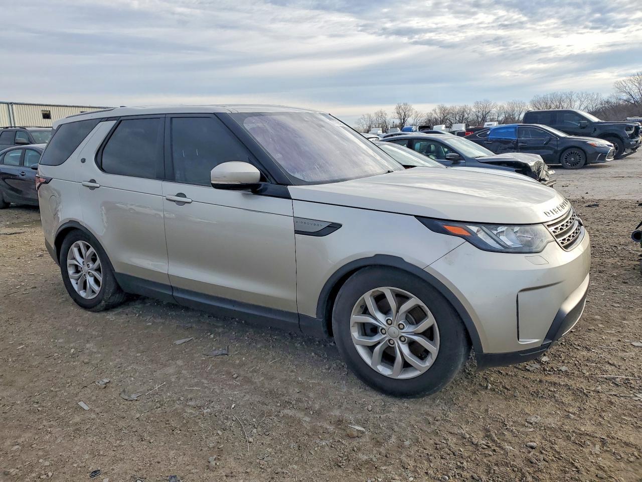 2017 Land Rover Discovery Se - Image 4