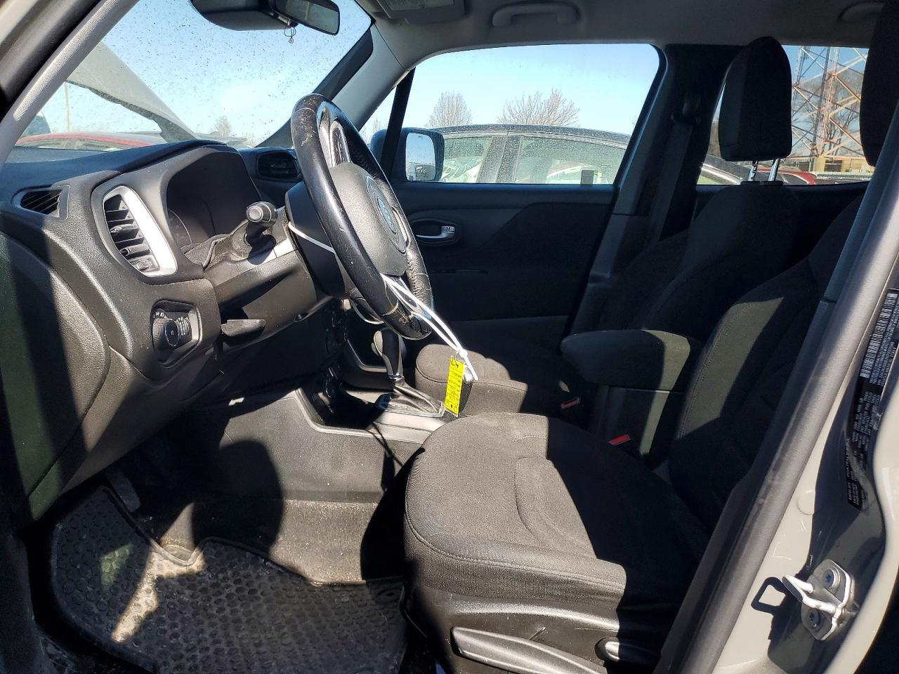 2019 Jeep Renegade Latitude - Image 7