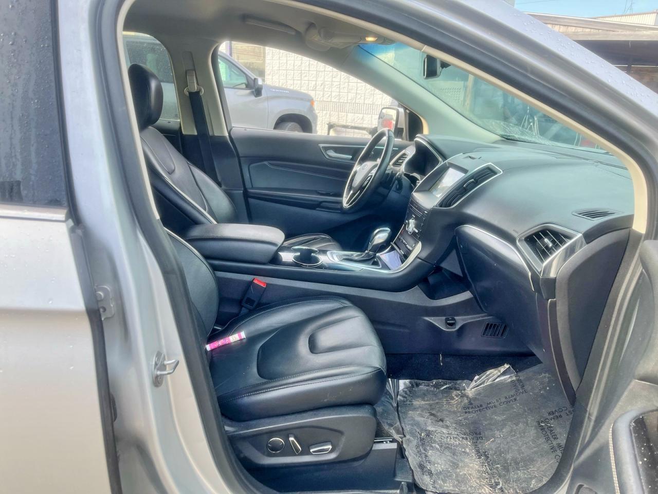 2018 Ford Edge Titanium - Image 5