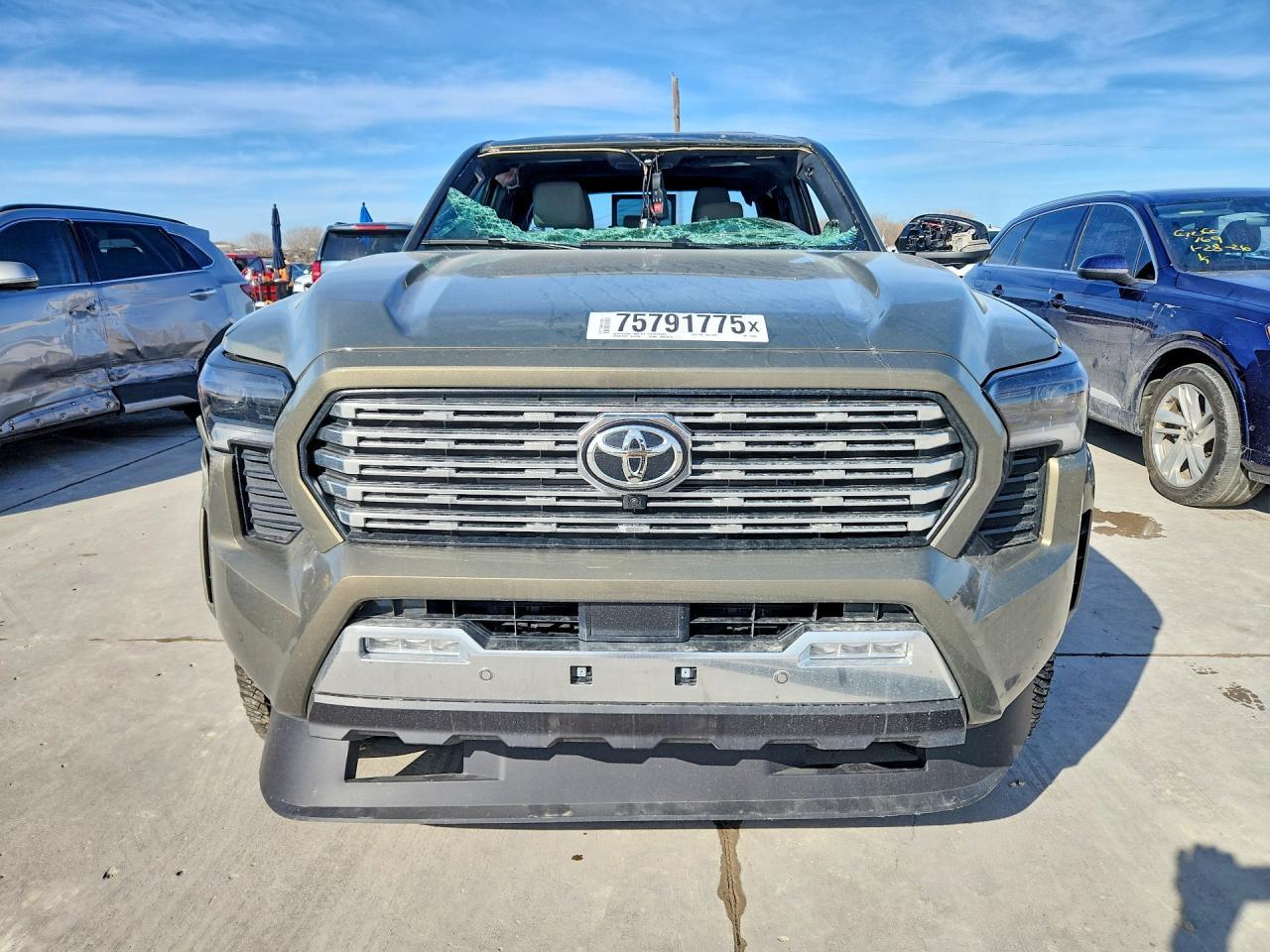 2025 Toyota Tacoma Double Cab - Image 5