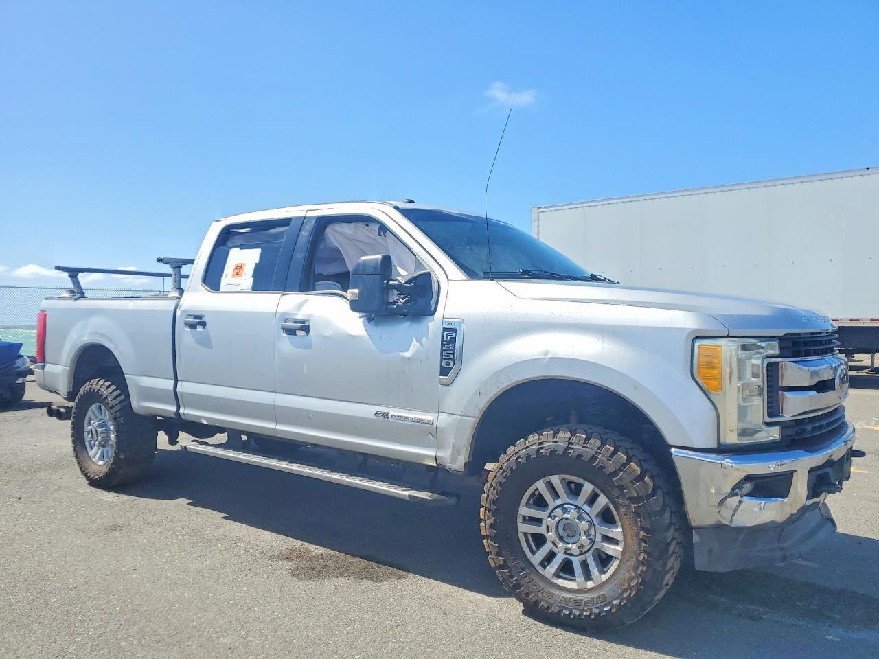 2017 Ford F350 Super Duty - Фото 4