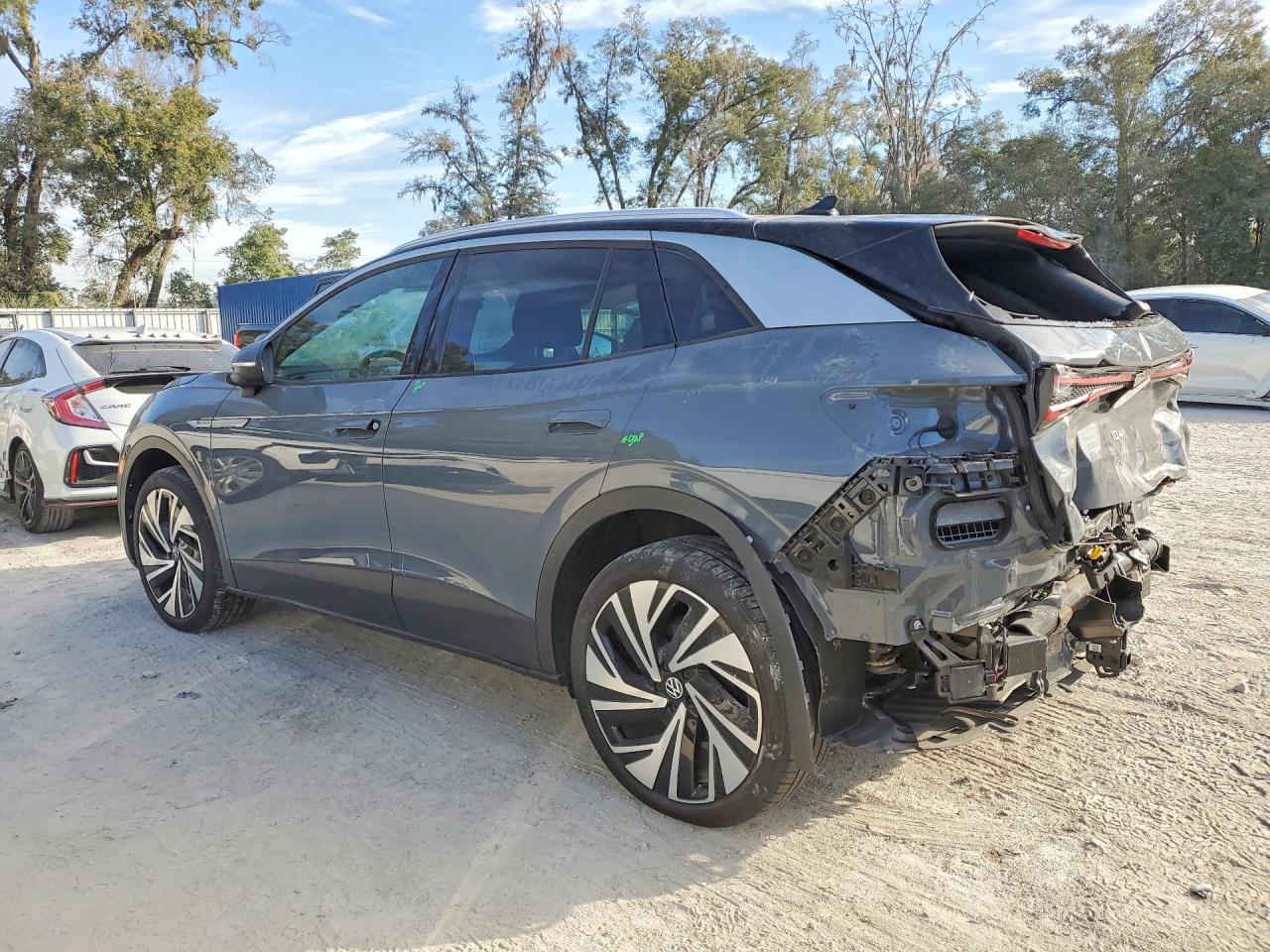 2025 Volkswagen Id.4 Pro S Plus - Image 2