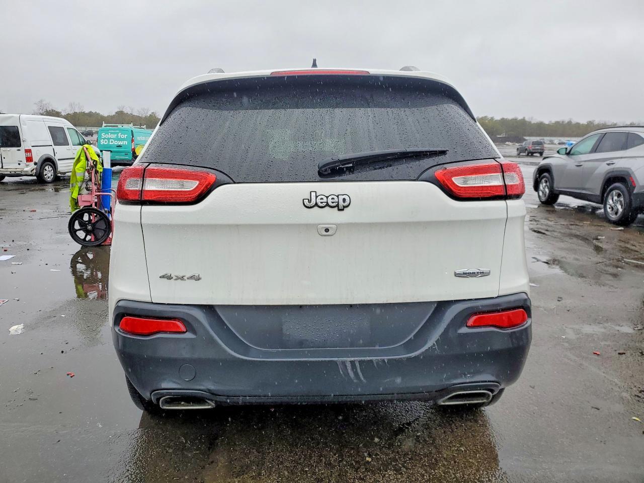 2017 Jeep Cherokee Latitude - Image 6