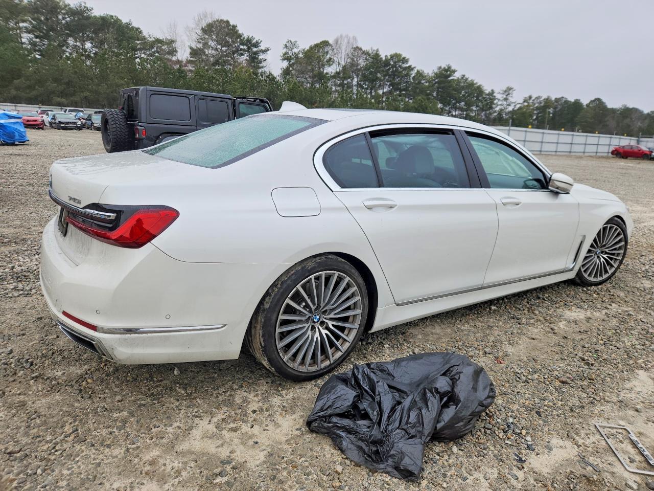 2020 BMW 740 I - Фото 3