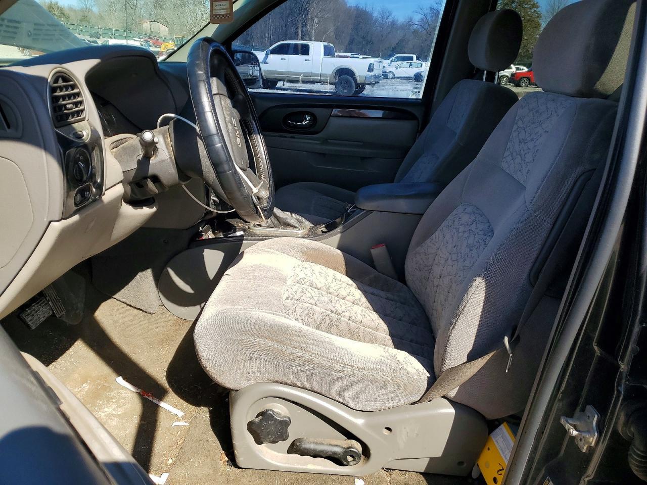 2004 GMC Envoy - Image 7