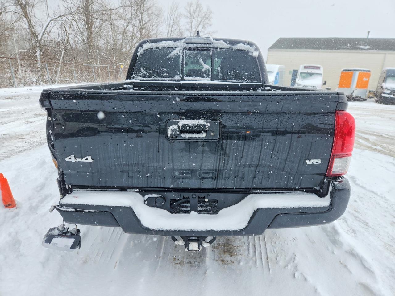 2022 Toyota Tacoma Sr V6 - Фото 6