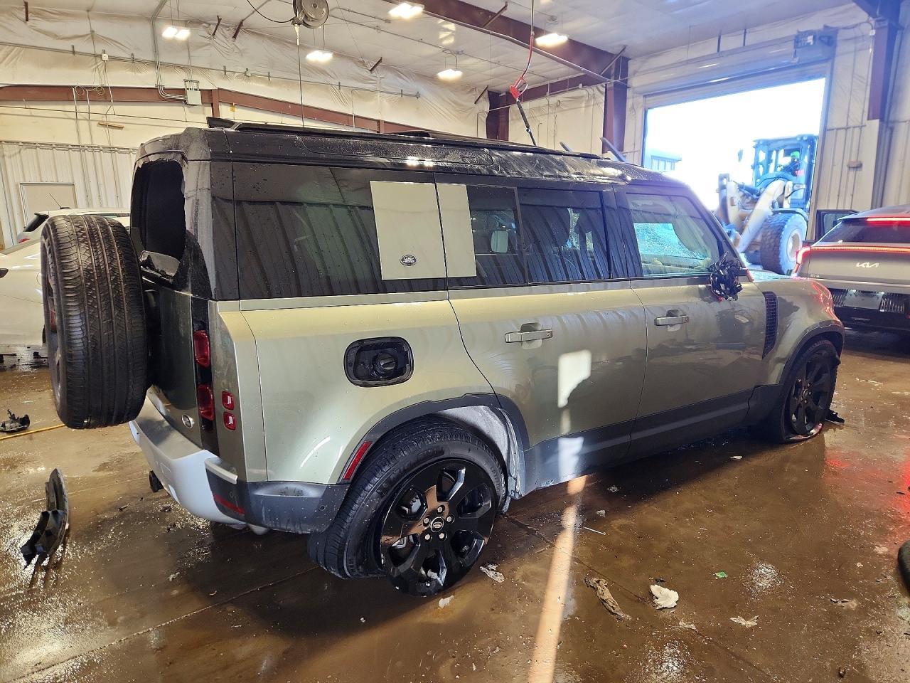2020 Land Rover Defender 110 Hse - Фото 3
