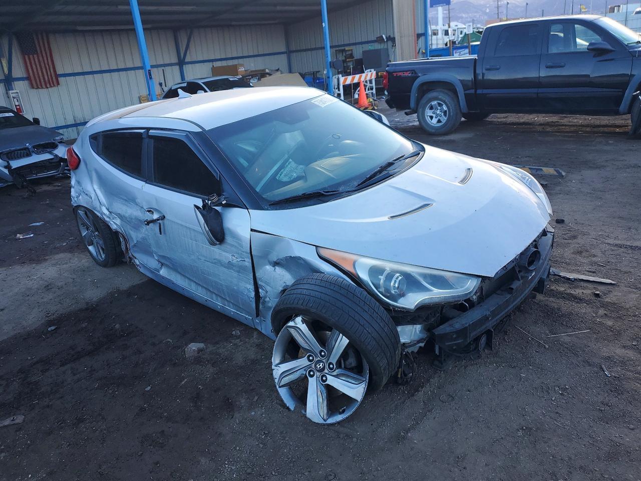 2013 Hyundai Veloster - Фото 4