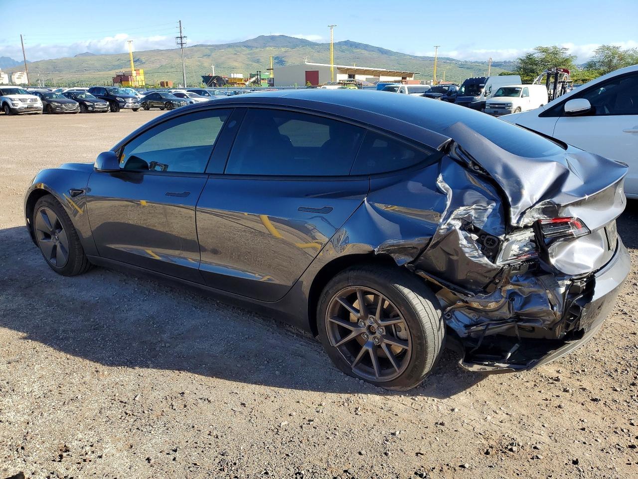 2023 Tesla Model 3 - Image 2