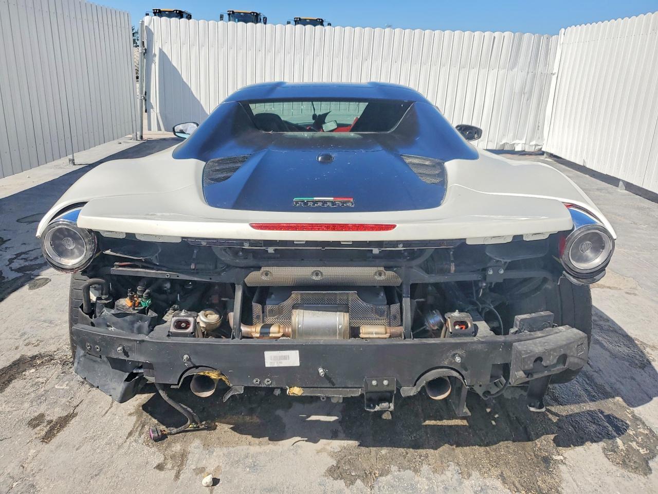 2018 Ferrari 488 Spider - Фото 6