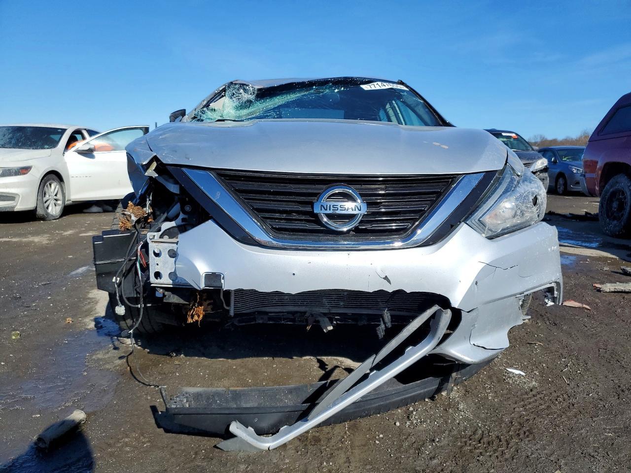 2018 Nissan Altima 2.5 - Image 5