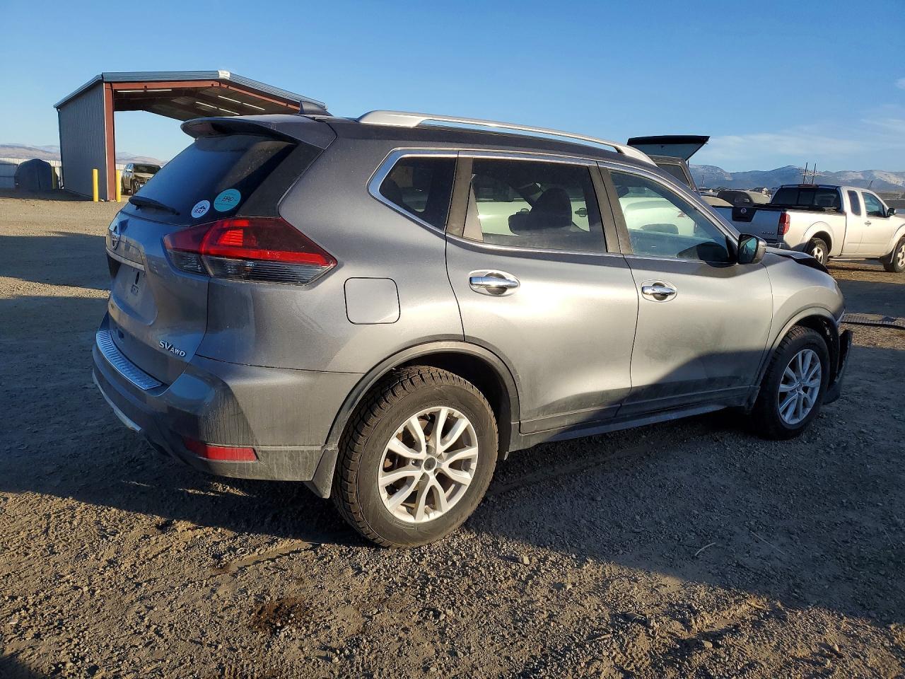 2018 Nissan Rogue S - Image 3