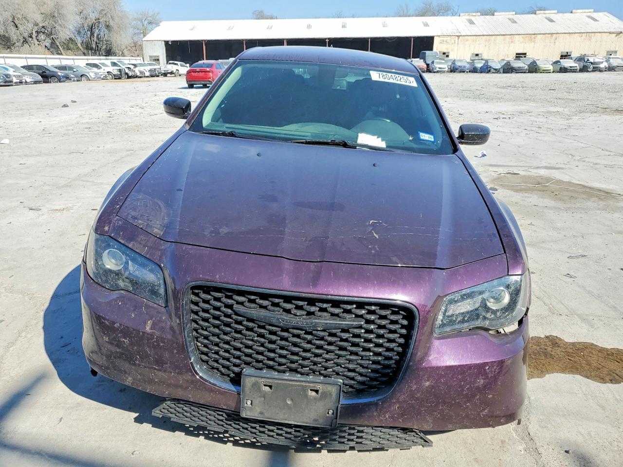 2020 Chrysler 300 Touring - Фото 5