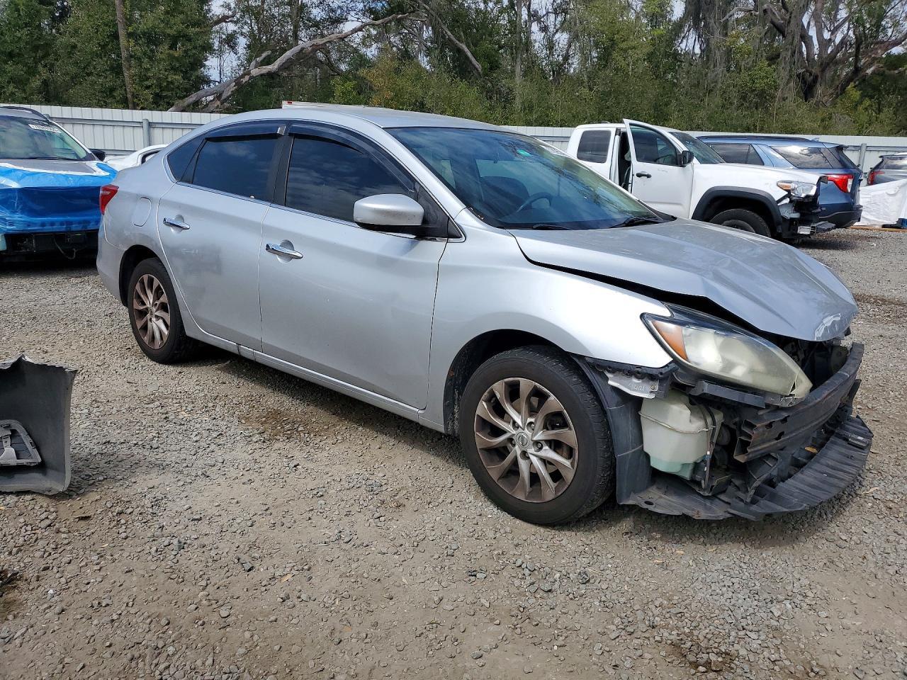 2018 Nissan Sentra Sv - Фото 4
