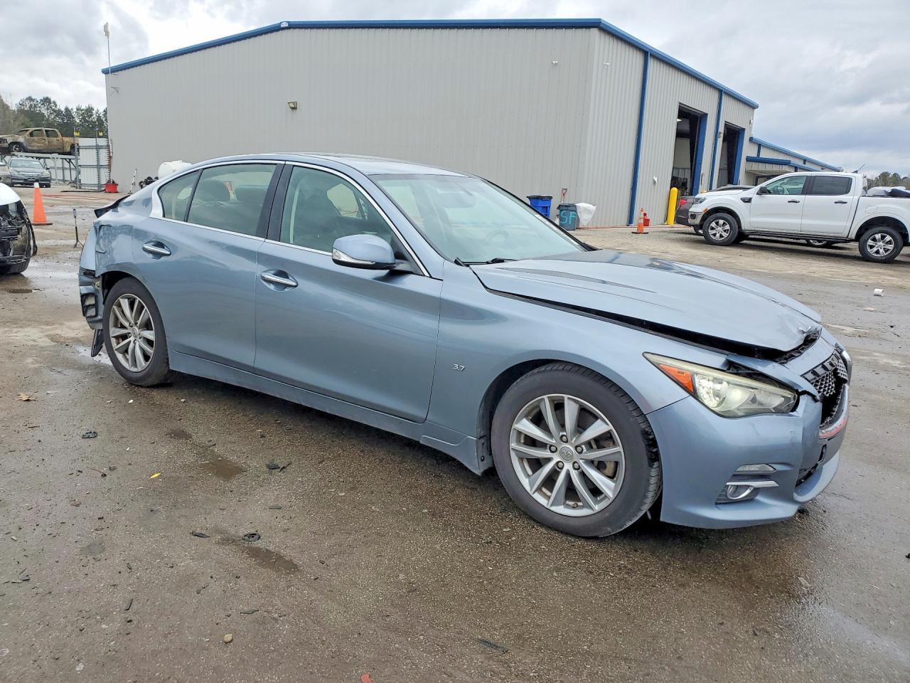 2015 Infiniti Q50 - Фото 4