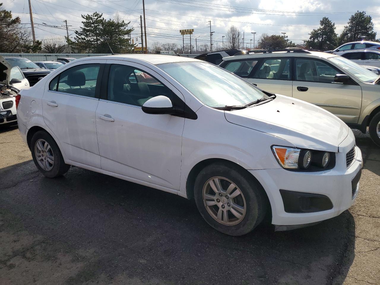 2012 Chevrolet Sonic Lt - Фото 4